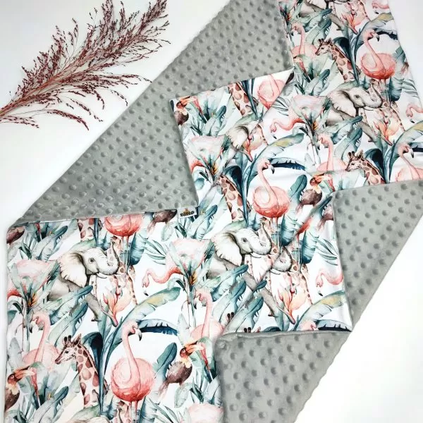 pilkas pledukas savana