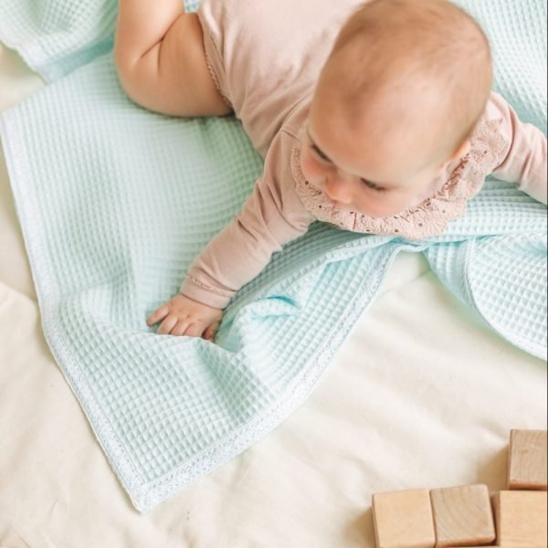 Mėtinės spalvos vaflinuko užklotukas Mėtinės spalvos vaflinuko užklotukas