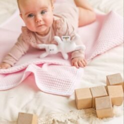 Rožinis vaflinukas su mezginiais