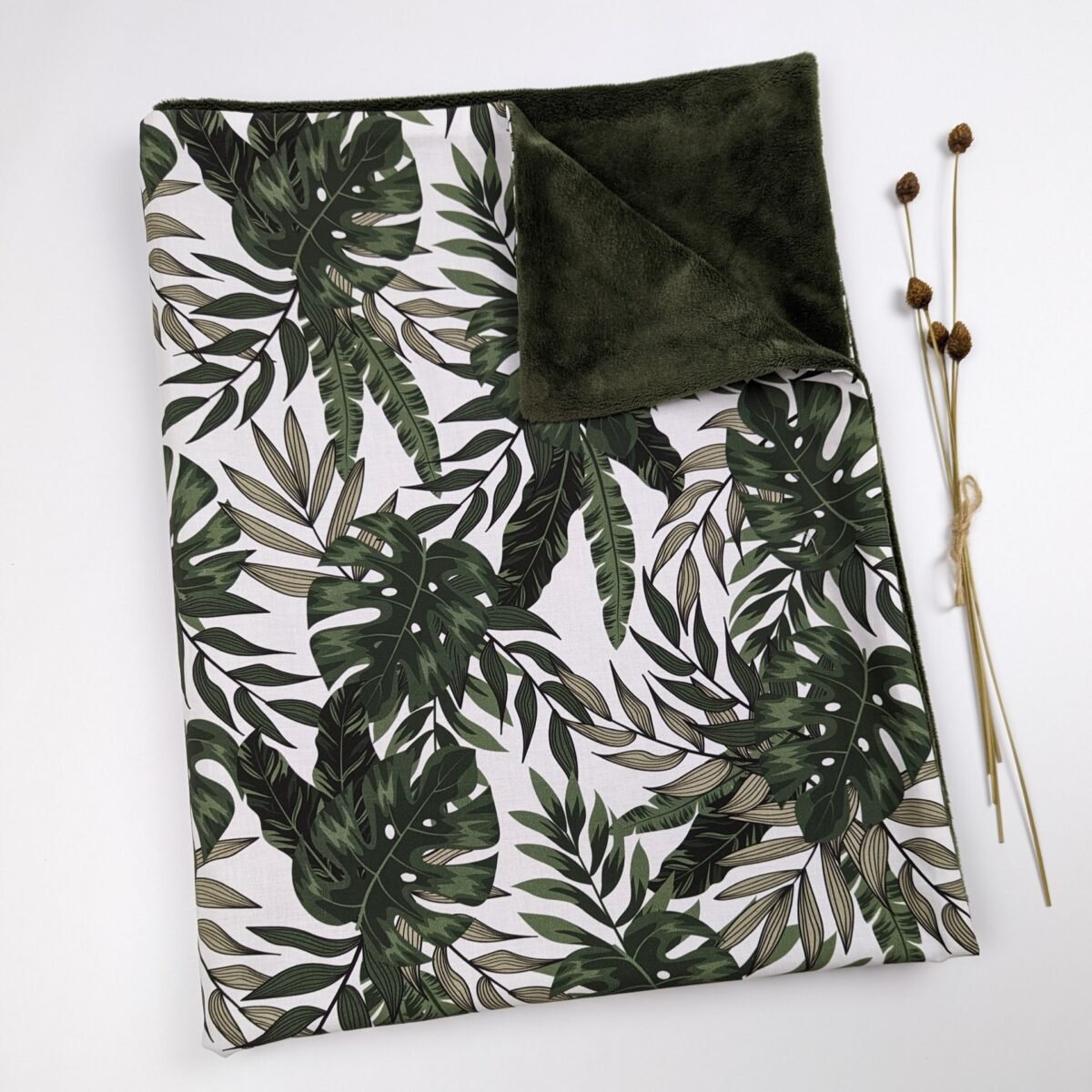 pledas su lygiu minky Monstera pledas su lygiu minky Monstera