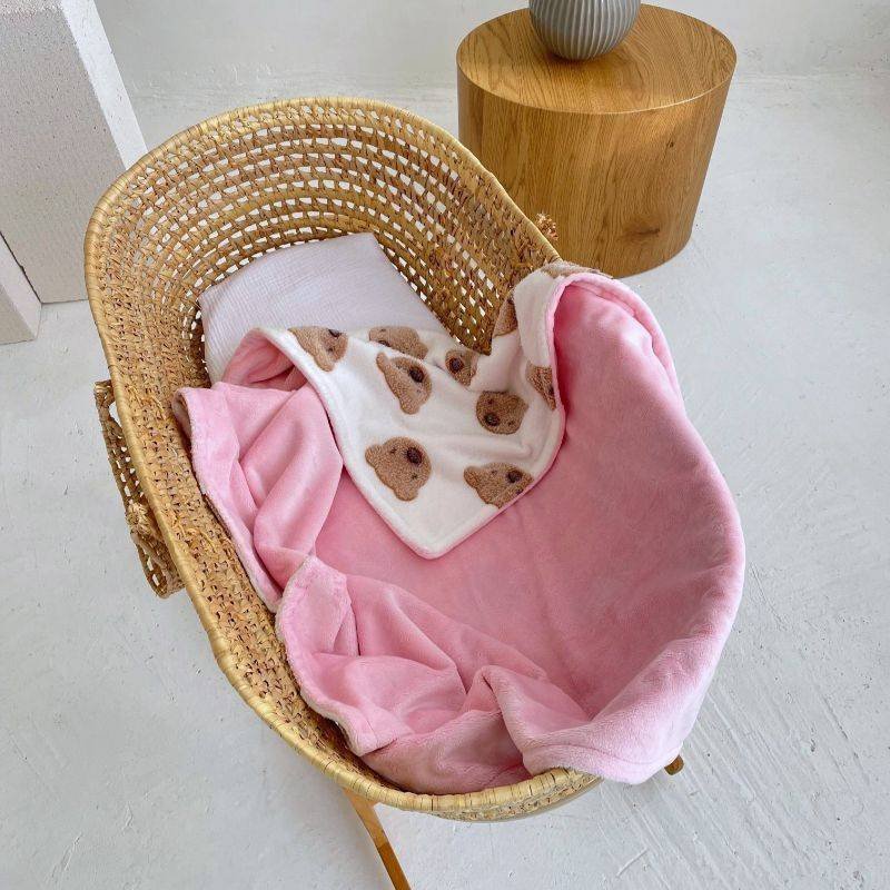 lygaus minky pledukas su meškiukais lygaus minky pledas su meškiukais