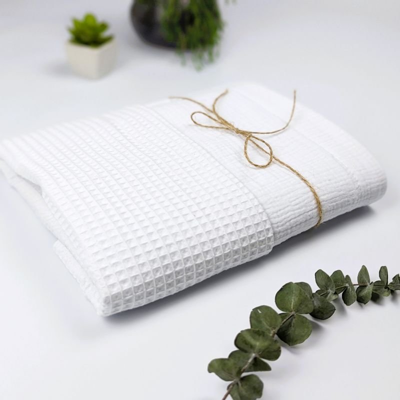 baltas medvilnes uzklotukas