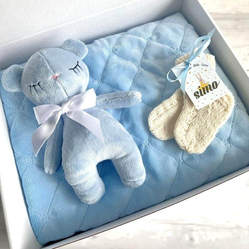 dovanų dėžutė su šiltu pleduku dovanų dėžutė su šiltu pleduku