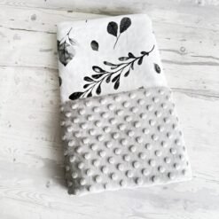 minky pledukas pilkos spalvos su eukaliptais