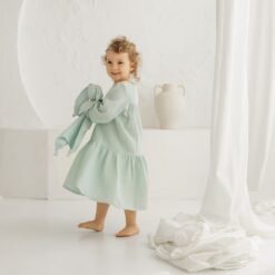 muslino suknele ilgom rankovėm metines spalvos