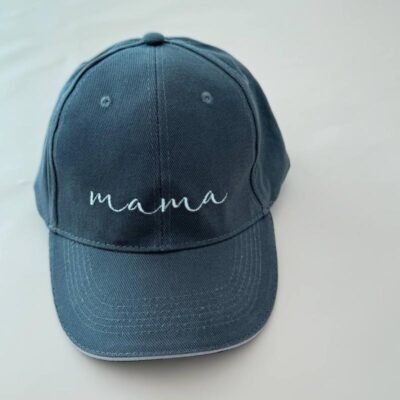 kepure su snapeliu su uzrasu MAMA