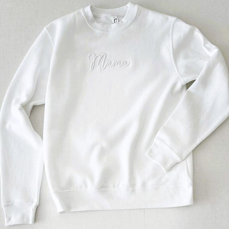 bliuzonas baltas su užrašu mama