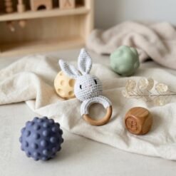 baltas zuikis barskutis